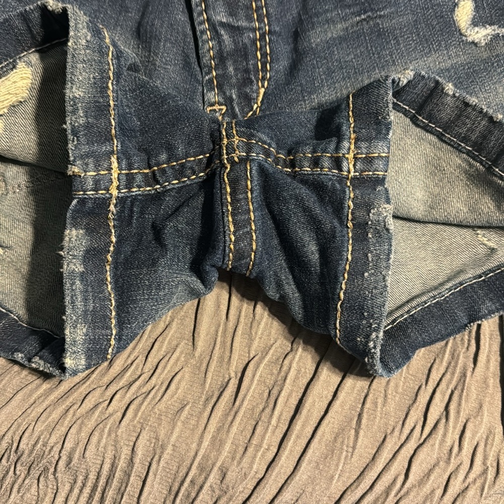 Silver Shorts - Picture 7 of 7